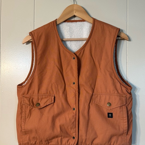 ROARK Bandit Reversible Vest
Size small - Picture 6 of 12